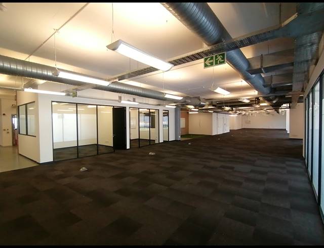 368M² OFFICE TO LET IN CENTURY CITY